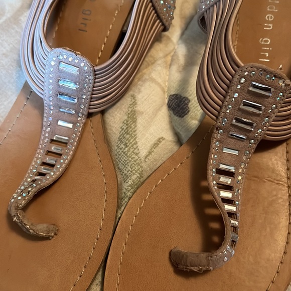 Sandals - Picture 3 of 4